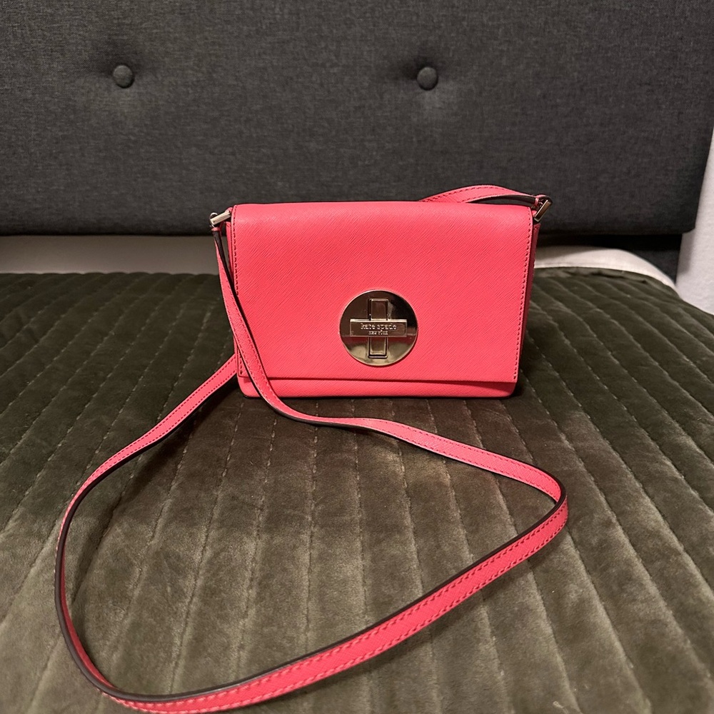 Kate Spade ♠️ Coral Crossbody Purse